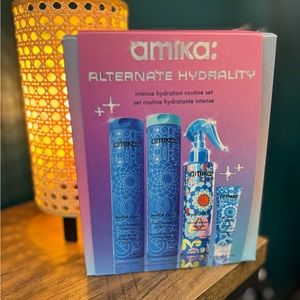 Brand new in box 💙 Amika Hydration set 💦